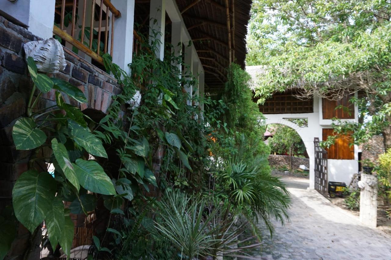 Mangga Lodge Бира Экстерьер фото